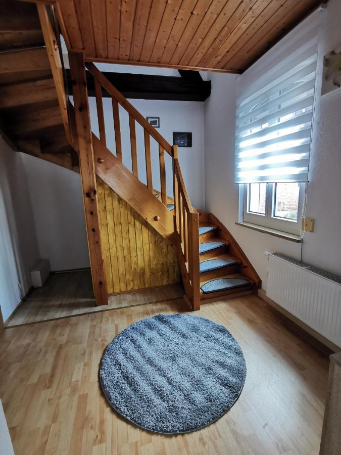 Sehr Schones 2 Zimmer Maisonnette Wohnung Ansbach Buitenkant foto